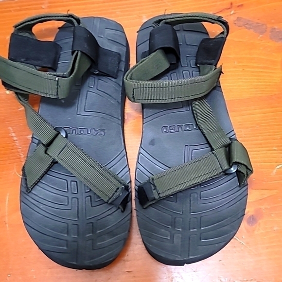 SANDUGO MEN'S HIKING BIKING ADJUSTABLE STRAP SANDAL IN OLIVE GREEN SIZE 11 - Picture 1 of 9